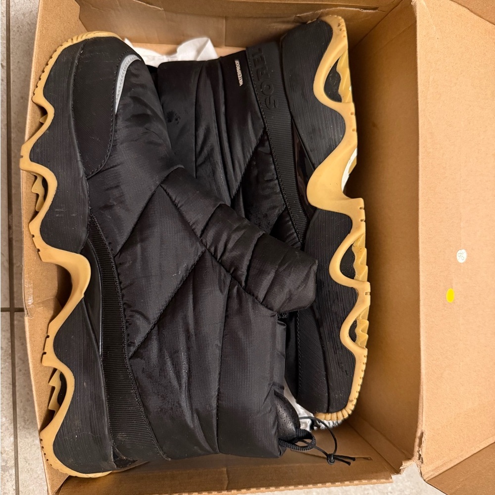 Sorel Kinetic Puffer Boots